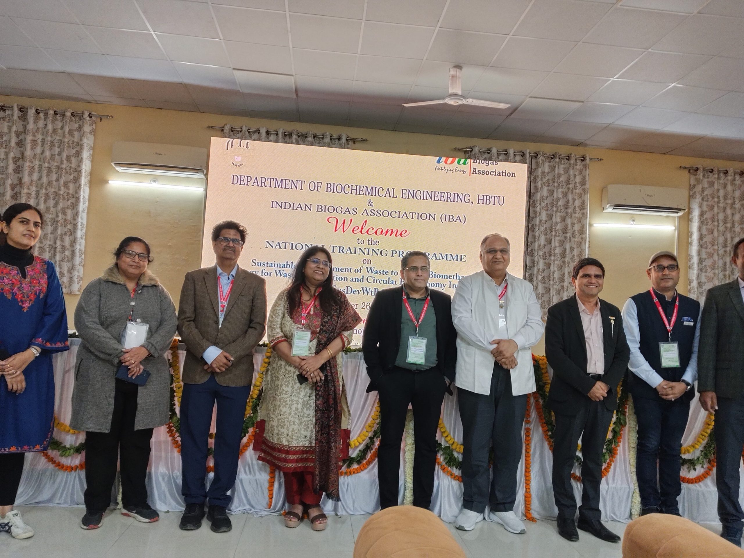 पयार और पत्तियों से बनेगी बायोगैस ,जलेंगे घरों के चूल्हे दौड़ेंगी गाड़ियां