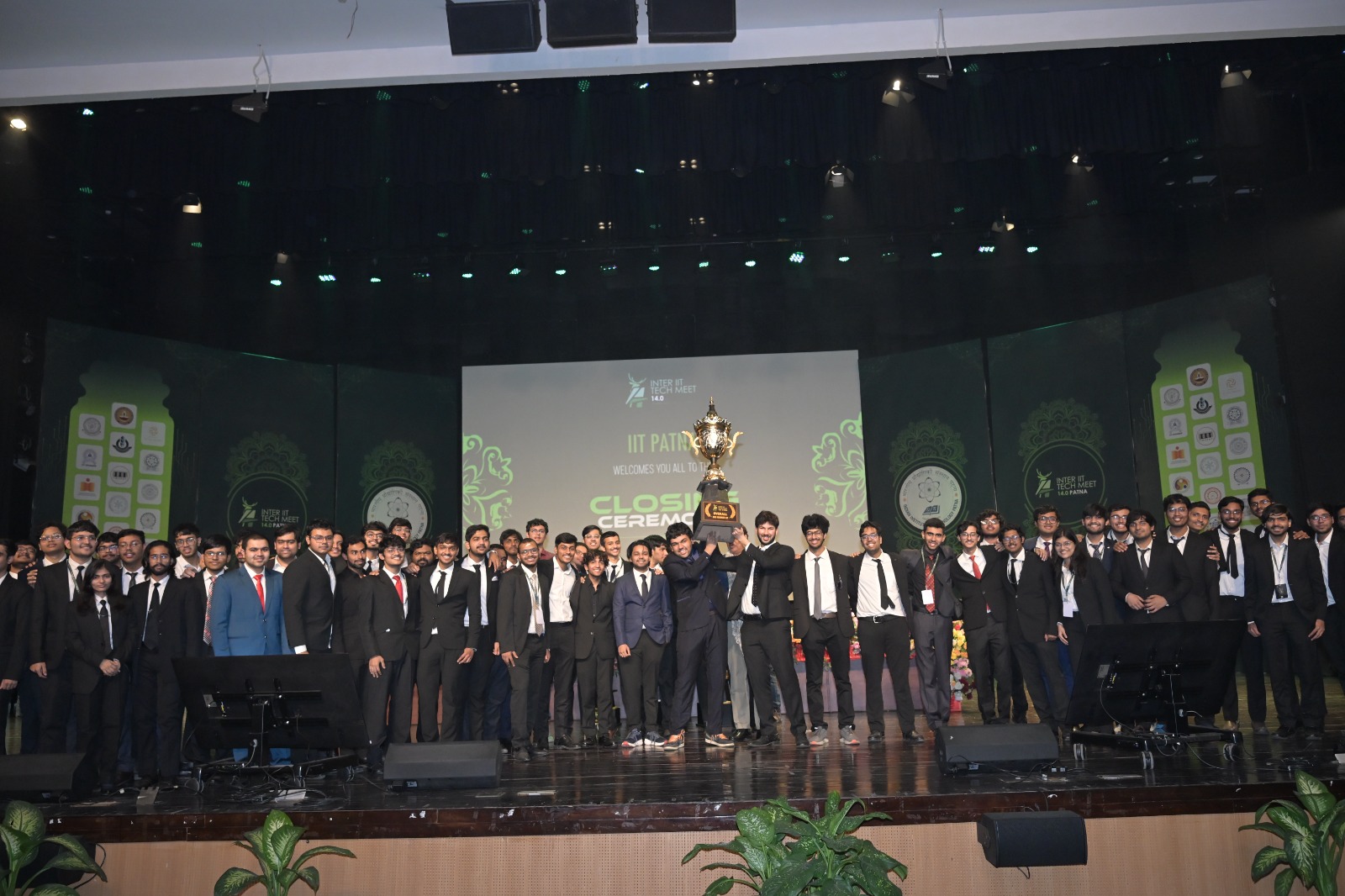 IIT KANPUR ने Inter-IIT Tech Meet 14.0 में हासिल किया दूसरा स्थान, छह वर्षों बाद संस्थान के खाते में आया Silver Medal