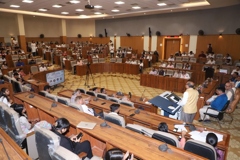 ​CSJMU कानपुर : हिंदी पत्रकारिता के 200 वर्ष पर अंतरराष्ट्रीय संगोष्ठी संपन्न, AI और भाषाई चुनौतियों पर हुआ महामंथन​