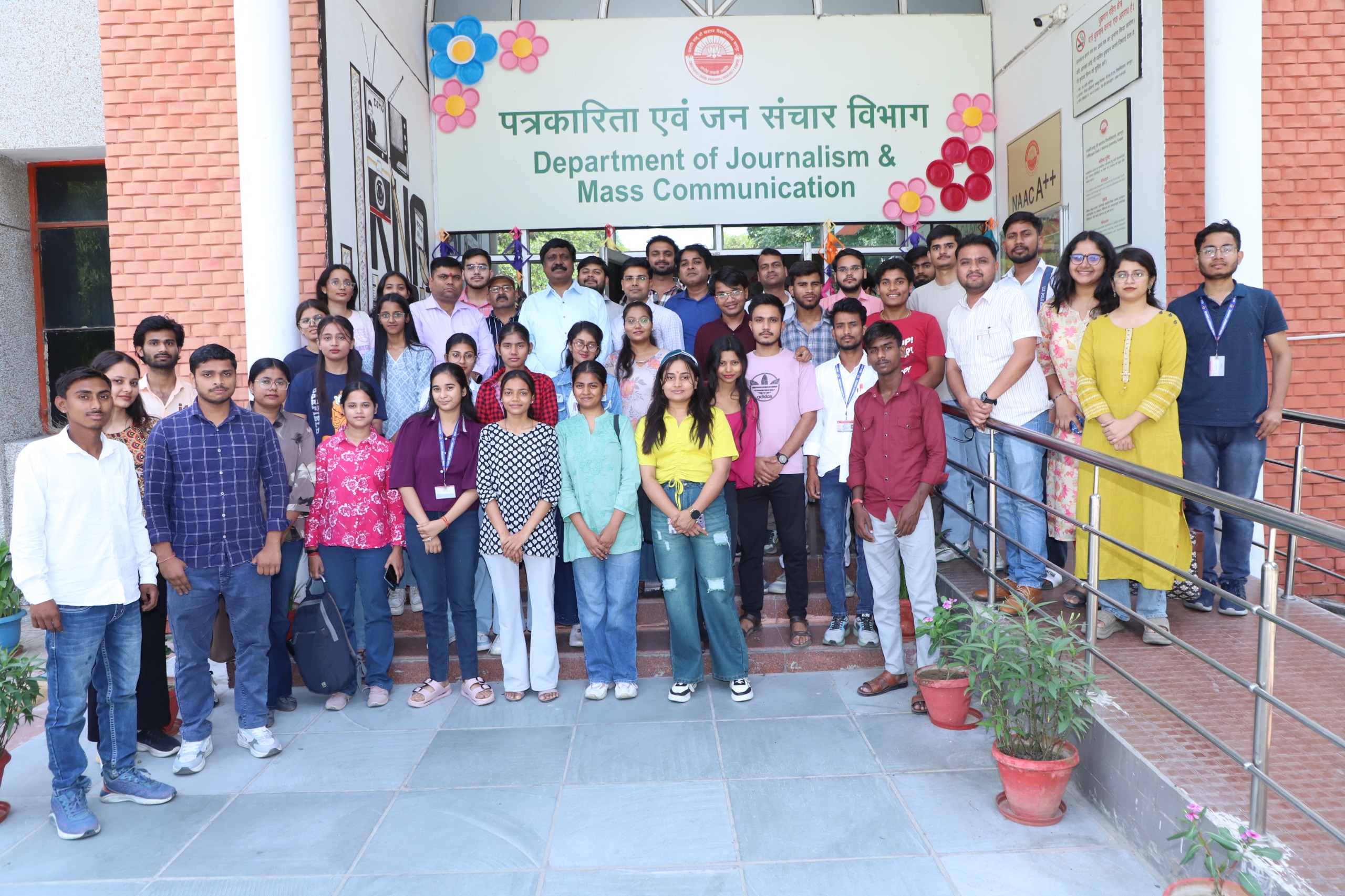 CSJMU News: विज्ञापन और जनसंपर्क में AI का कमाल, जेएनयू के प्रो. रवीन्द्र नाथ ने बताए सफलता के मंत्र